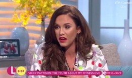 最新爆料明星造假视频,最新明星造假视频曝光，真相令人震惊！